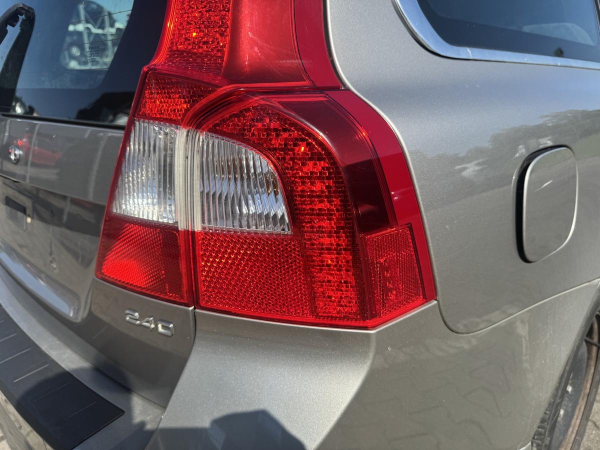 Volvo V70 3 original R&uuml;cklicht R&uuml;ckleuchte Schlussleuchte rechts au&szlig;en Bj.2009